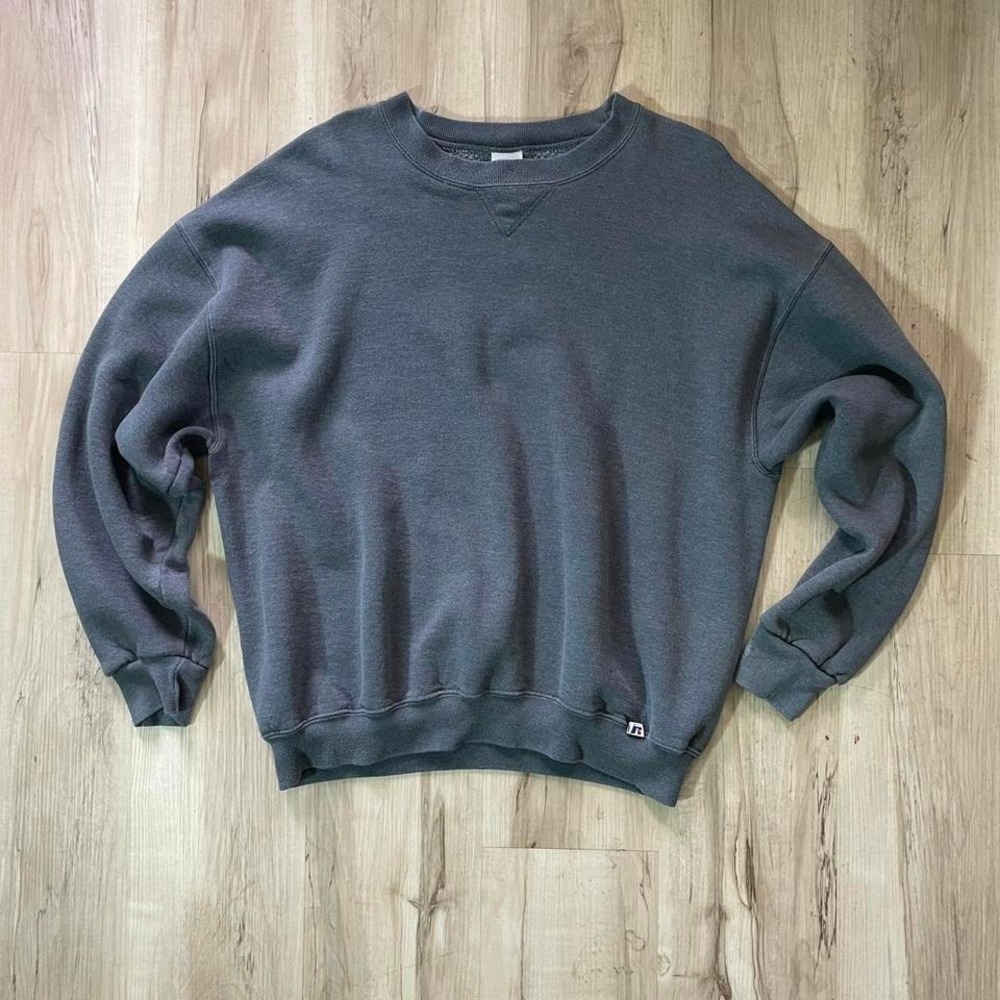 Vintage‎ Y2K Russell Athletic grey crewneck sweatshirt